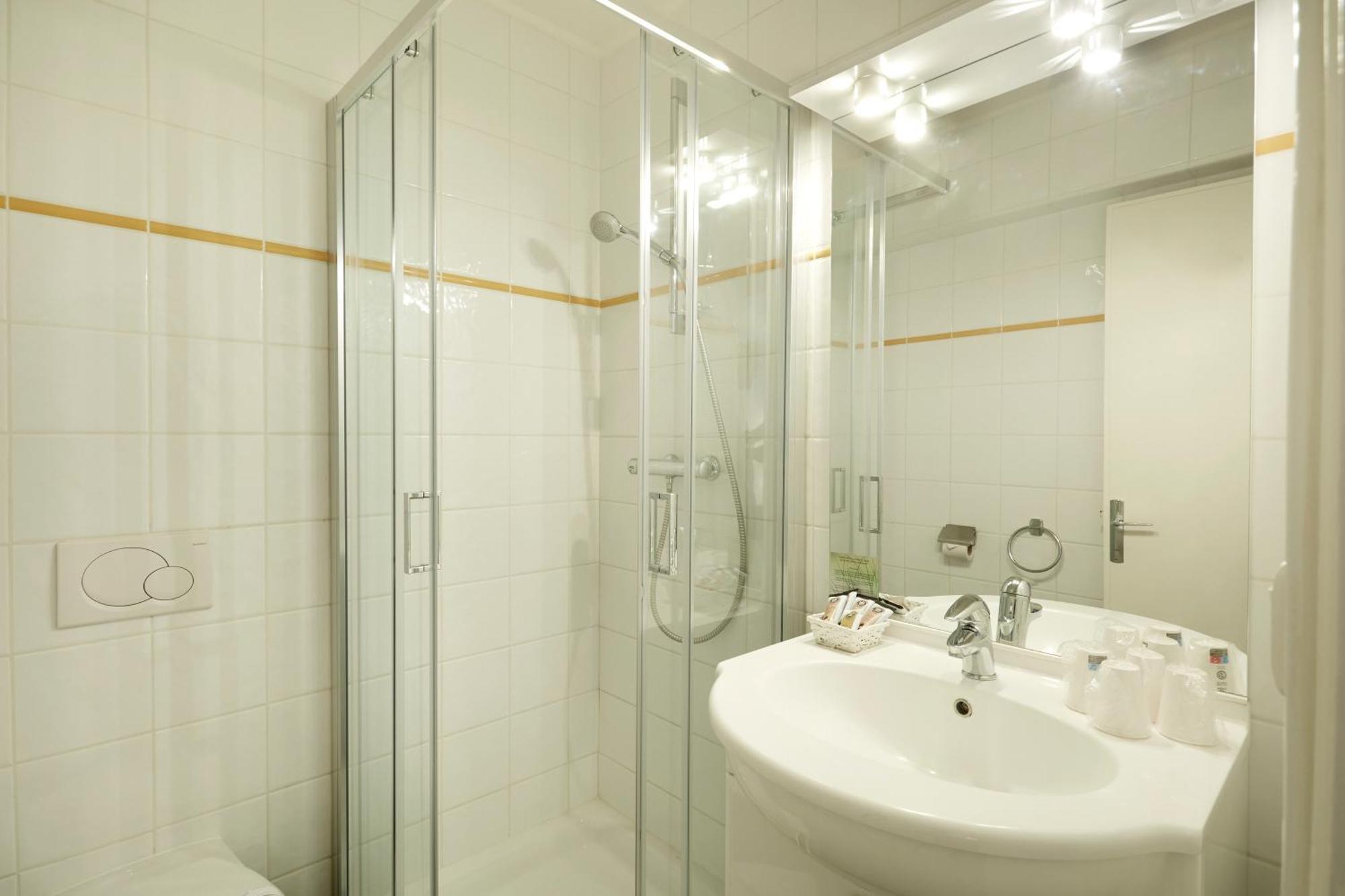 Hotel Eliova L'Eau Vive Châtel Εξωτερικό φωτογραφία