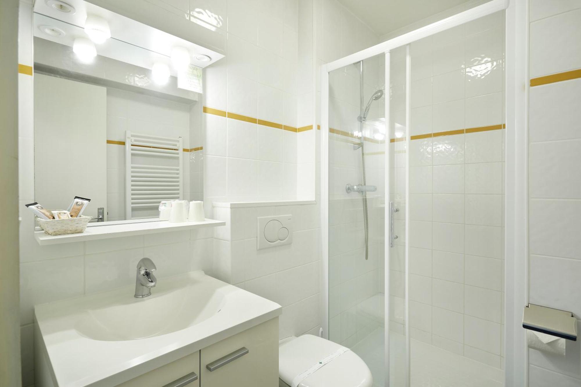 Hotel Eliova L'Eau Vive Châtel Εξωτερικό φωτογραφία